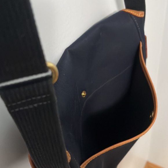 Vintage Dooney & Bourke Messenger Canvas Crossbody Bag - Picture 6 of 9